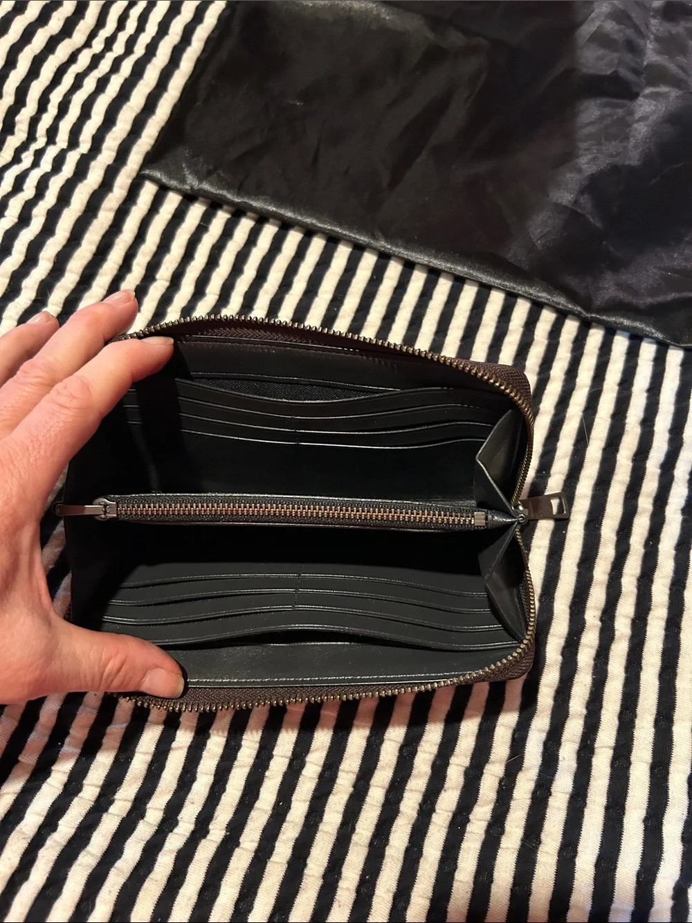 Coach classic zip